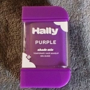 HALLY PURPLE NEW HAIR MAKEUP WITH LITTLE BRUSH